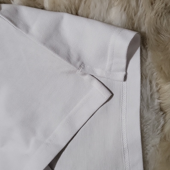 New Izod Slim Fit white polo shirt. - Picture 6 of 6